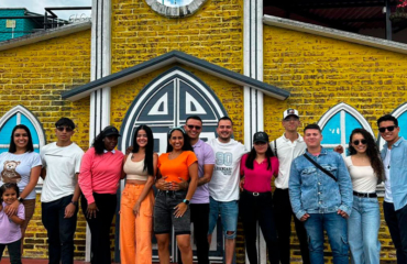 Retiro de Jóvenes y Solteros